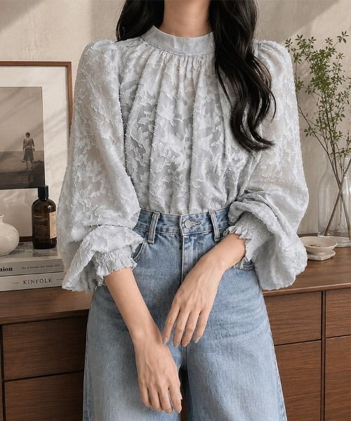 Sally Lunn ブラウス シャツ フラワージャガードハイネックブラウス