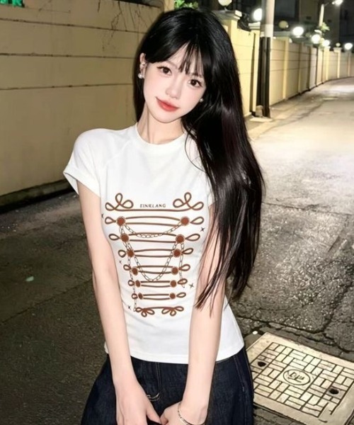 DIAVEL tシャツ Y2KチェーンプリントコンパクトTシャツ レディース
