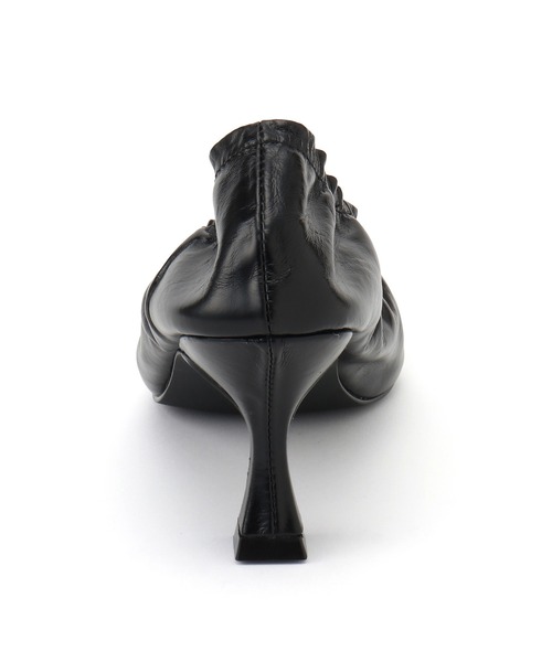 ADAM ET ROPE'（アダムエロペ） パンプス M.O.L レザーギャザー