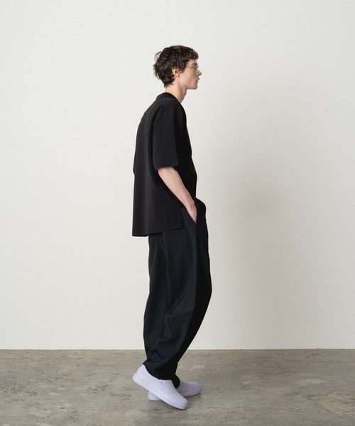 STERNBERG 2タックテーパードパンツ