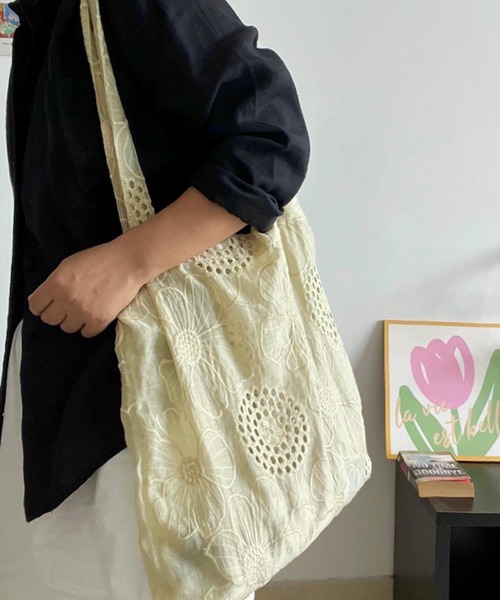 TONE SELECT GOODS トートバッグ Liaa/シアー フラワー 刺繍 トート