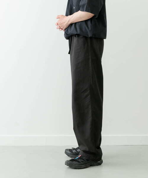 専用　BRIEFING 黒 ストレートパンツ ITEMS URBANRESEARCH パンツ ウェビングベルト ツイルストレート