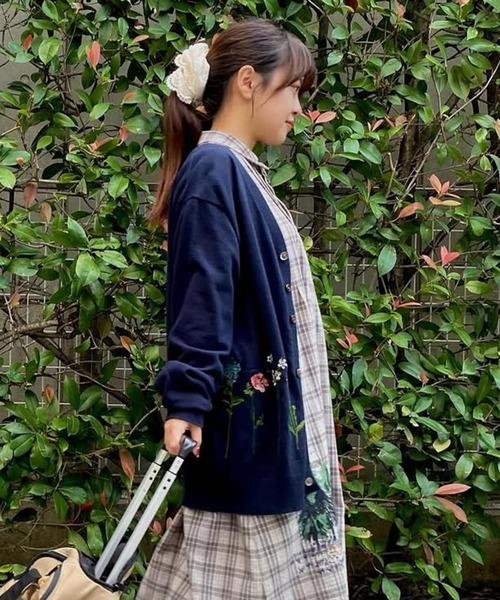 SUPER HAKKA（スーパーハッカ） カーディガン ブルームアレイ刺繍