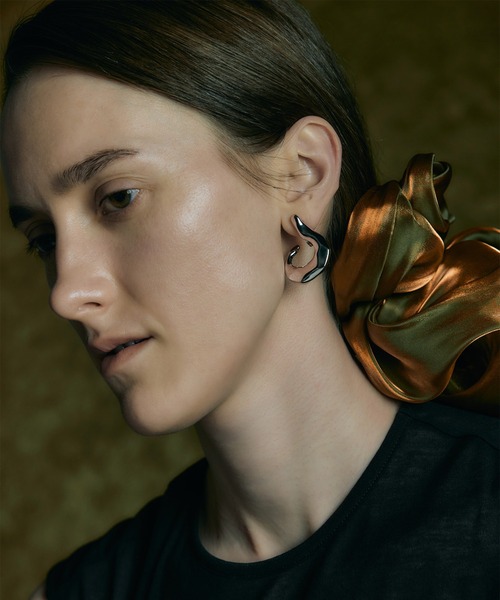 IRIS47（イリスフォーセブン） シュシュ 「IRIS 47」sculptural