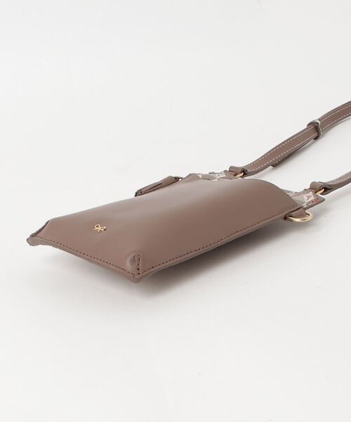 ショルダーバッグ バッグ ANYA HINDMARCH I AM A PLASTIC アニヤハインドマーチ  フォンケース レディースの画像