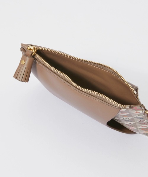ショルダーバッグ バッグ ANYA HINDMARCH I AM A PLASTIC アニヤハインドマーチ  フォンケース レディースの画像