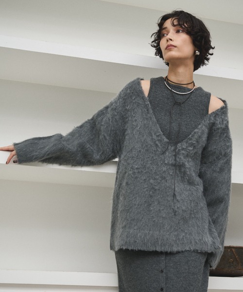 【よっち様】ニットインナートップス　タートルニット　グレー よっち様】ニットインナートップス タートルニット グレー 読者モデル