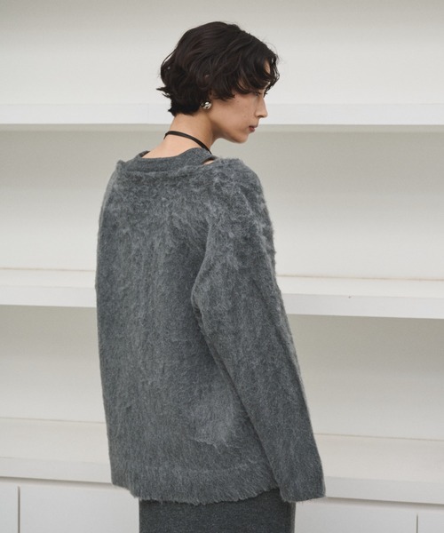 AIC. ニット セーター カットアウトブラッシュドニットトップス