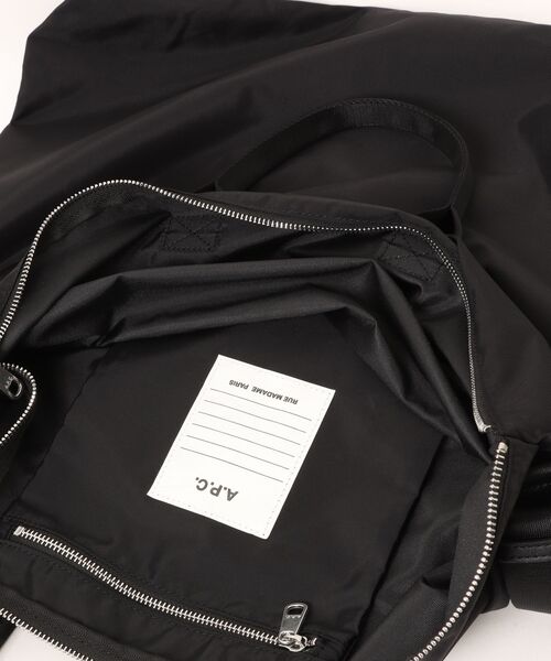 A.P.C.（アーペーセー） ショルダーバッグ CROSSBODY BAG BACKSTAGE