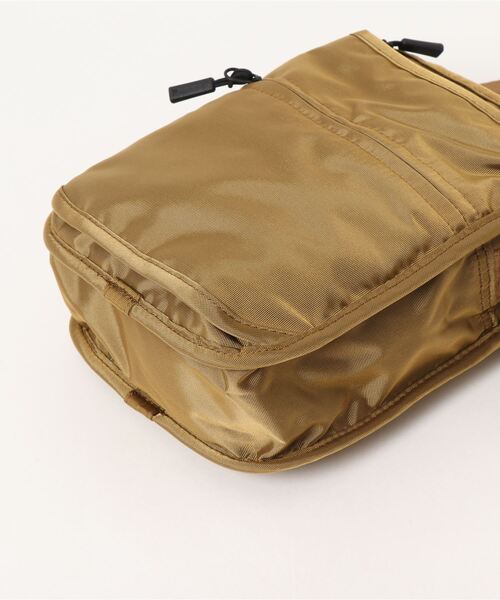 に*ん様 m ace.／エース ファニップ ショルダーバッグ タテ型 67291(01：ブラック