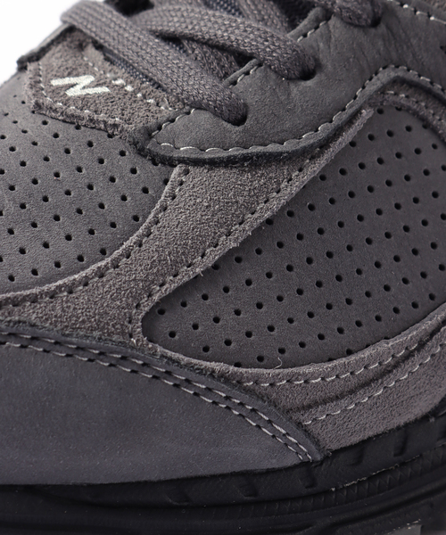 New Balance スニーカー 「New / ニューバランス」M2002REH