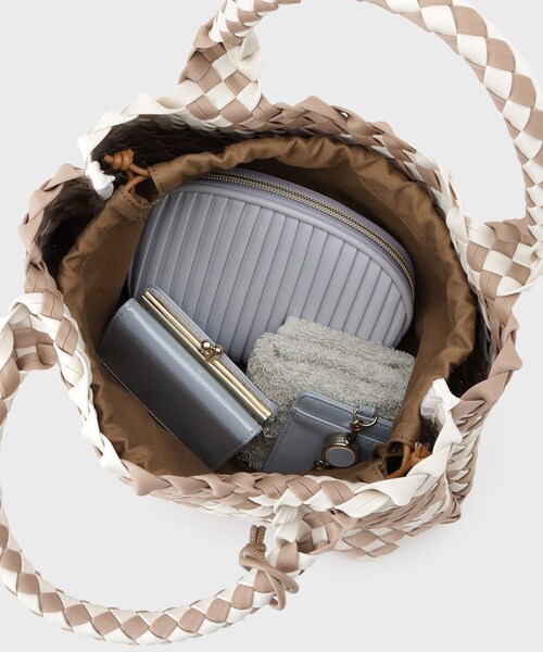 お値下げ中‼️【UNTITLED】アンタイトル 完売品‼️メッシュトートBAG UNTITLED トートバッグ メタリックメッシュトート レディース