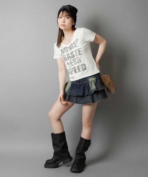 SPINNS tシャツ 「デコルテを見せるのが、ギャルではマスト