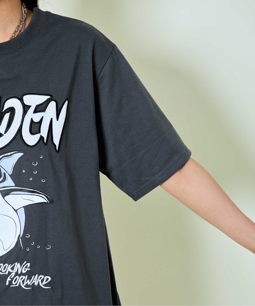 tシャツ サメハリツケロゴTシャツ/プリントオーバーサイズ半袖T