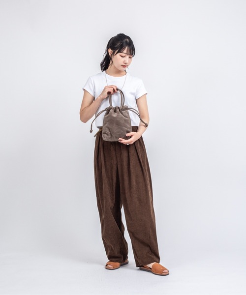 【極美品】AULENTTI KNOT BAG レザー　ワンショルダーバッグ AULENTTI（オウレンティ） ショルダーバッグ バッグ 「AULENTTI