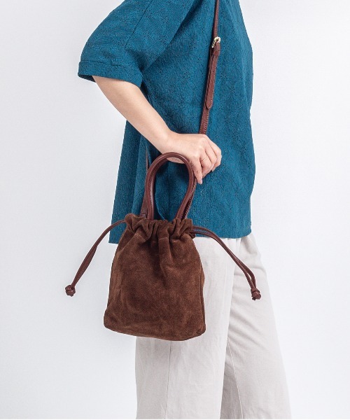 AULENTTI（オウレンティ） ショルダーバッグ バッグ 「AULENTTI