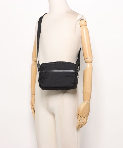 KENZO（ケンゾー） ショルダーバッグ KENZOGRAM CROSSBODY BAG メンズ
