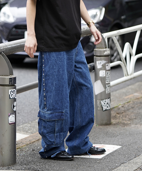 AFB(エーエフビー)STUDDED DENIM CARGO PANTS AFB ジーンズ 「AFB / エーエフビー」STUDDED DENIM CARGO PANTS