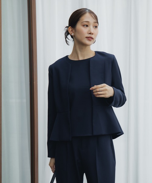 Chesty パール ペプラムジャケット ノーカラー ネイビー 美品☆チェスティ☆パールペプラムジャケット☆ノーカラージャケット