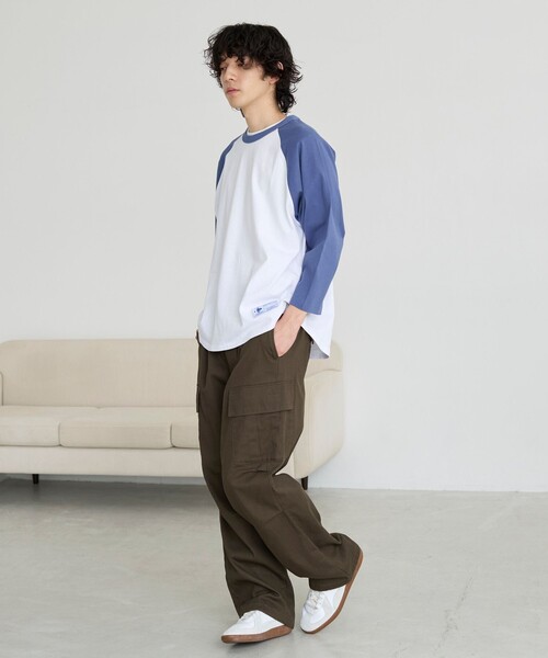 ミリタリーグリーンストレッチコットンTシャツ coen（コーエン）の「【WEB限定追加】UVカット対応USAコットン