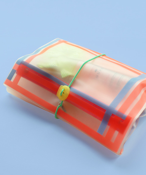 lightree 旅行 ライツリー」Nalthini travel pouch/ナルシニー