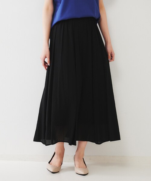 UNTITLED ローズジャカード サーキュラースカート 価格¥31,900 L UNTITLED ローズジャカード サーキュラースカート 価格¥31,900 L