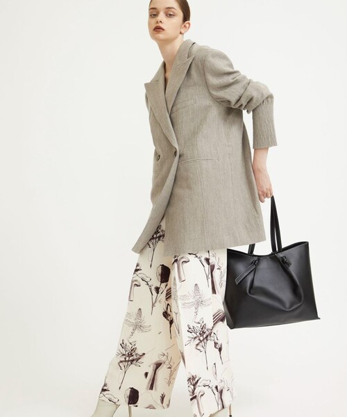 新品・未使用　MARROW curve tote bag マロウ MARROW（マロウ） トートバッグ FREE ブラック レディース : ZOZOTOWN