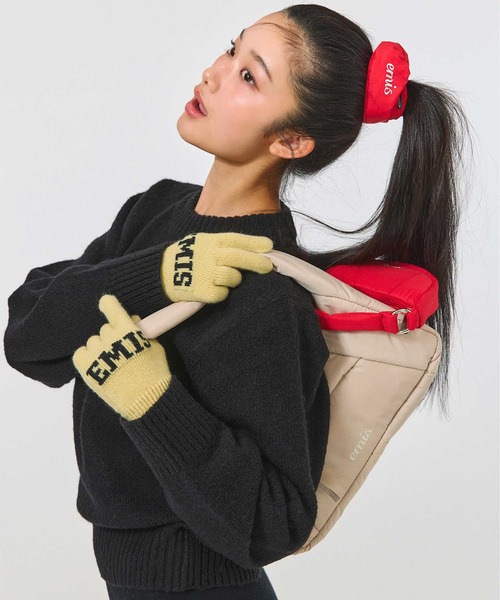 emis ショルダーバッグ バッグ PADDED ZIP POCKET SHOULDER BAG