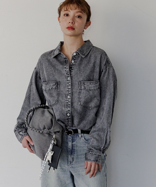 【新品未使用】2WAYデニムシャツ　ベージュビジュー付き BAYFLOW（ベイフロー） ブラウス シャツ 「簡単ブラウジング仕様」2WAY