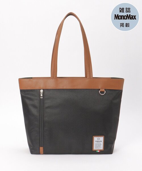 tuki. トートバッグ 新品未開封 Tote Bag ikka（イッカ） トートバッグ 「雑誌MonoMax5月号掲載」配色切り替え