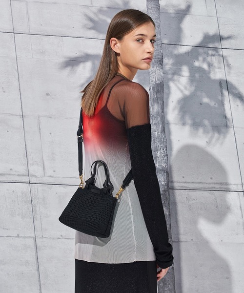 CHARLES ＆ KEITH（チャールズ&キース） ショルダーバッグ