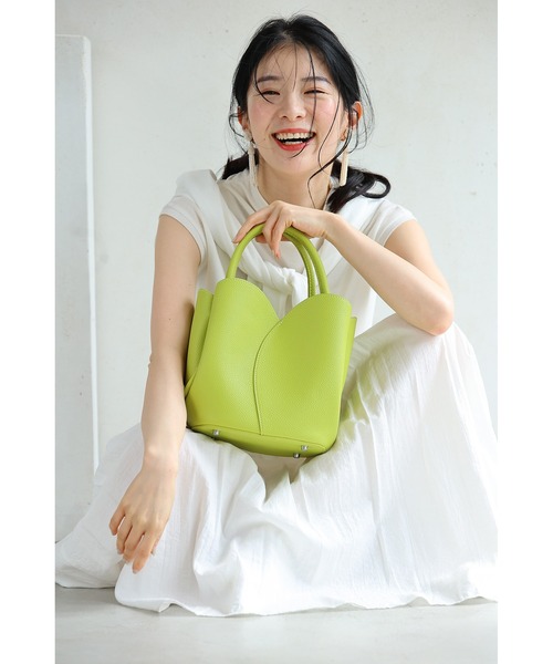 cawaii FRENCH PAVE レザー調チェーンハンドル3wayバッグ cawaii ハンドバッグ ポーチ・ストラップ付 花咲くチューリップバッグ