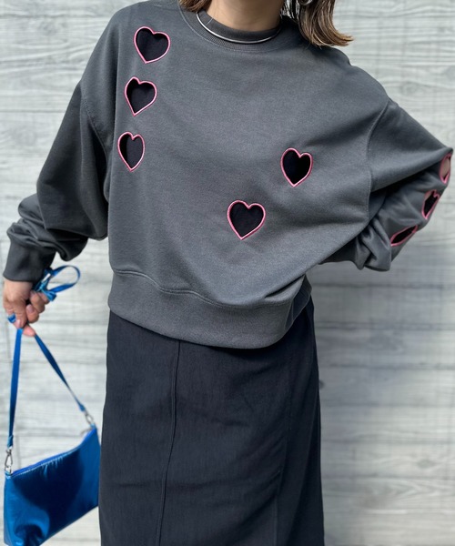 mi via loca トレーナー スウェット カットアウト ハート刺繍  