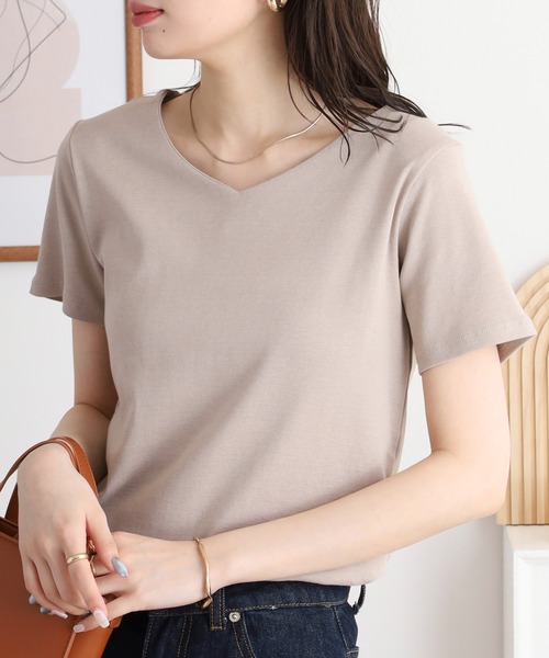 ◆A.P.C◆ コントラスト レディース コットンTシャツ atONE tシャツ VネックコンパクトコットンTシャツ レディース