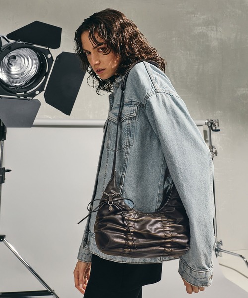 CHARLES ＆ KEITH（チャールズ&キース） ショルダーバッグ バッグ