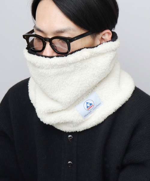 【美品】pleats please ネックウォーマー　スヌード　ホワイト Lee（リー） ネックウォーマー スヌード LEE / CABLE KNIT MUFFLER