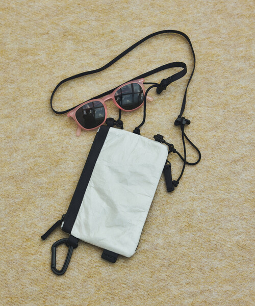 A SCENE（エーシーン） ショルダーバッグ Dock in pouch with Dyneema 