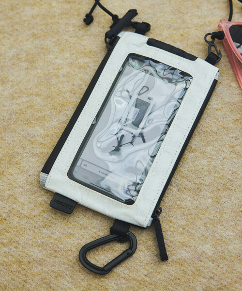 A SCENE（エーシーン） ショルダーバッグ Dock in pouch with Dyneema 