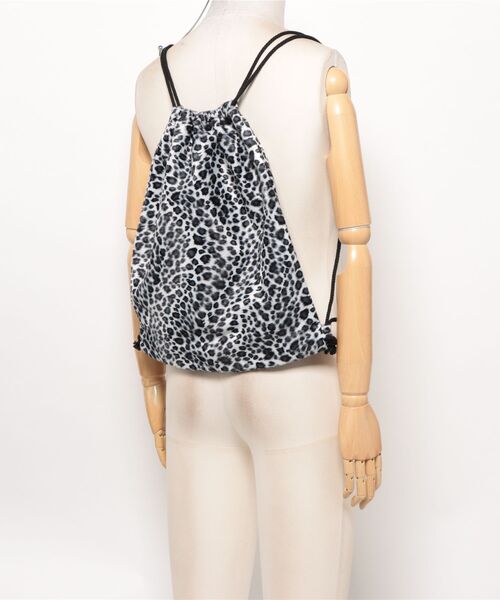 デイバック リュック an meets zakka ベロアレオパードナップサック