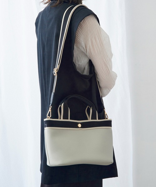 【美品】　　ショルダーバック　ポーチ付き MAISON BREEZE（メゾンブリーズ） ショルダーバッグ バッグ 「MAISON