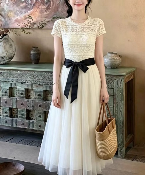 VALENTINO ホワイト レース 半袖 ワンピース ワンピース 半袖 レースドッキングチュールワンピース : ZOZOTOWN
