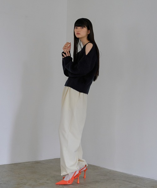 【ADORE】バルーン袖　オープンショルダー長袖ニットプルオーバー　ネイビー38 ADORE】バルーン袖 オープンショルダー長袖ニットプルオーバー