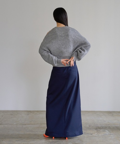 【ADORE】バルーン袖　オープンショルダー長袖ニットプルオーバー　ネイビー38 ニット セーター モヘアライクオープンショルダーニットプルオーバー