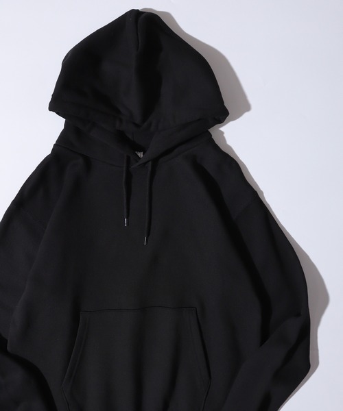 黒スウェットTシャツ紺スニーカー革バッグにstoneパーカー A|X アルマーニ エクスチェンジ】シグネチャーロゴ フーデッド