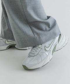 スニーカー NIKE　V2Kラン レディース