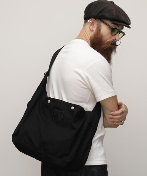 Schott キルティング ブラックショルダーバッグ Schott ショルダーバッグ 黒 キルティング