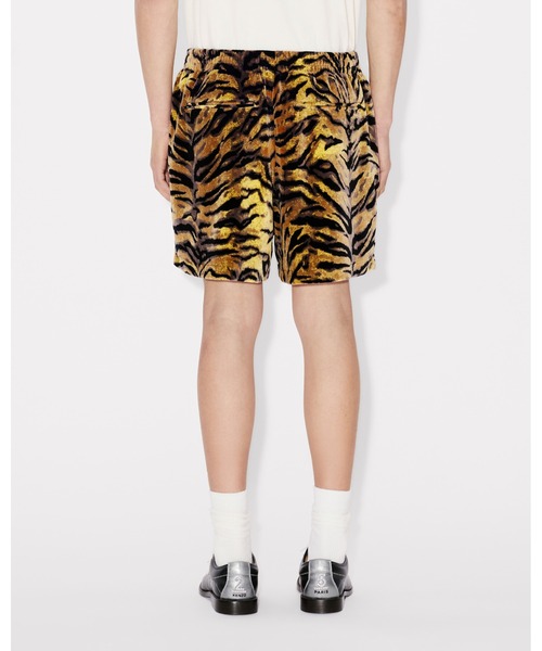 パンツ 'KENZO Tiger' トラック ショートパンツ イン ベルベット ジャカード メンズの画像
