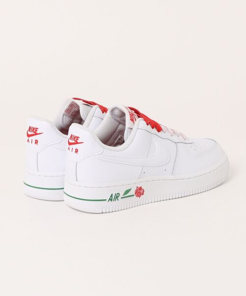 新品 ナイキ ウィメンズ エアフォース1 ‘07 SE 白 25cm NIKE（ナイキ） エアフォース1 スニーカー W AIR FORCE 1 '07 SE