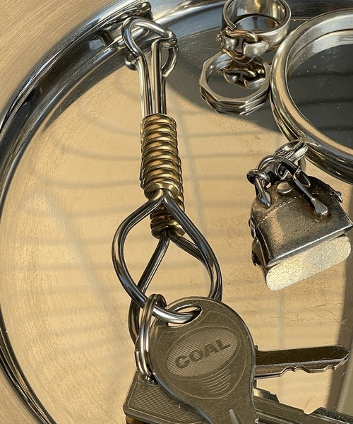 SEN TOKYO キーケース 無骨に小物を彩る。首縄モチーフ キーリング