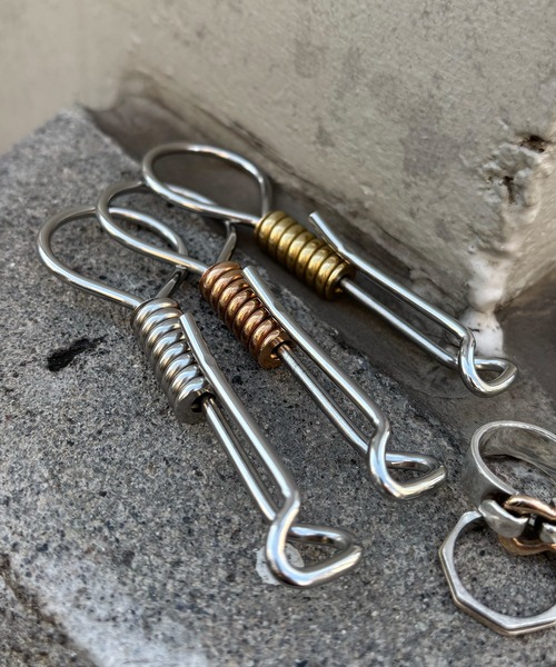 SEN TOKYO キーケース 無骨に小物を彩る。首縄モチーフ キーリング